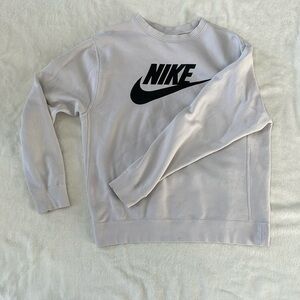 Nike Men's Sportswear Club Fleece Graphic Crewneck Sweatshirt